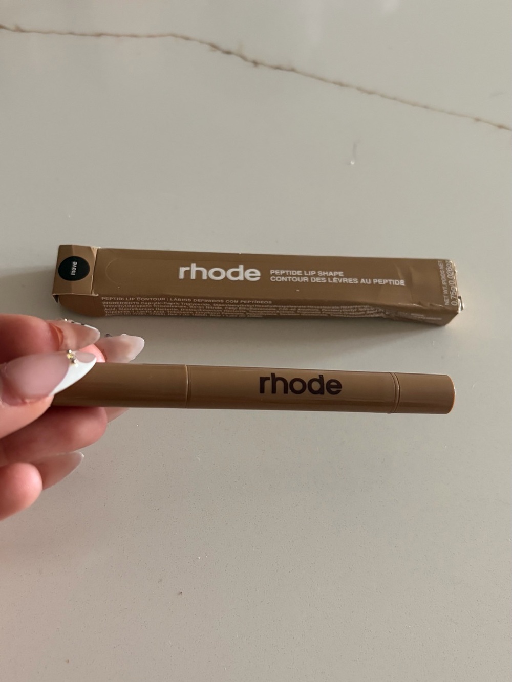 RHODE Lip Shape Peptide Contour — move